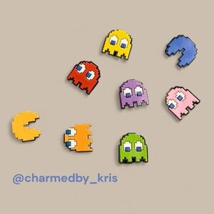 62. Croc charms - Pac-Man
